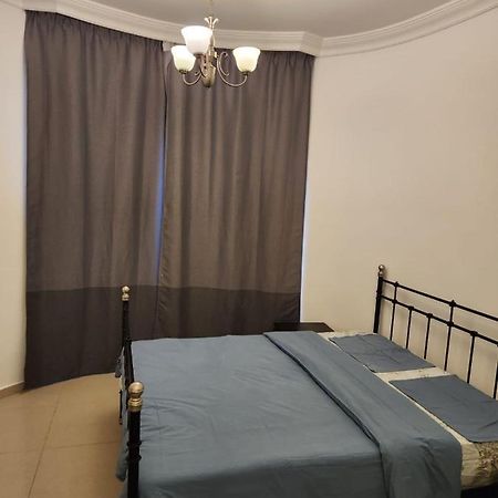 Furnished Studio Apartment Near Business Bay Metro Station دبي المظهر الخارجي الصورة
