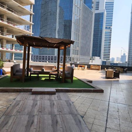 Furnished Studio Apartment Near Business Bay Metro Station دبي المظهر الخارجي الصورة
