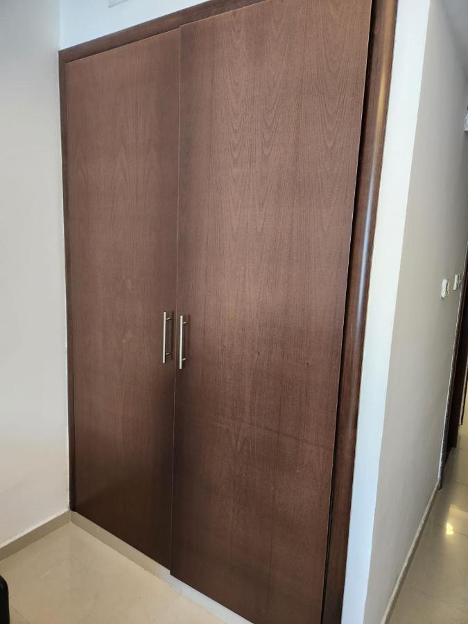 Furnished Studio Apartment Near Business Bay Metro Station دبي المظهر الخارجي الصورة