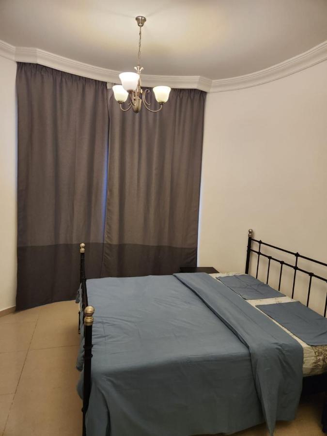 Furnished Studio Apartment Near Business Bay Metro Station دبي المظهر الخارجي الصورة