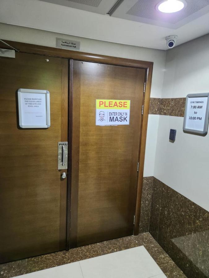 Furnished Studio Apartment Near Business Bay Metro Station دبي المظهر الخارجي الصورة