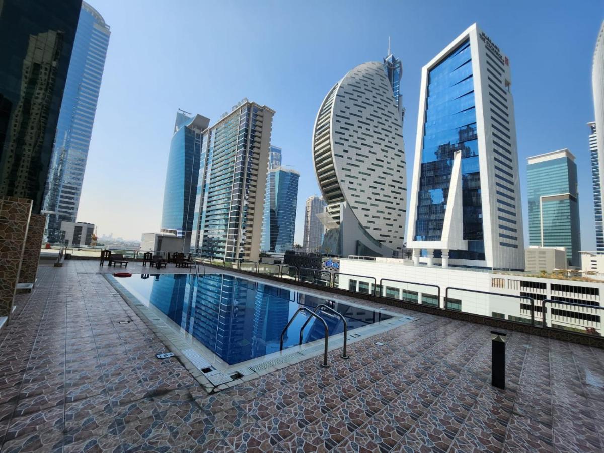 Furnished Studio Apartment Near Business Bay Metro Station دبي المظهر الخارجي الصورة